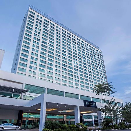 Hotel Pullman Kuching Extérieur photo The hotel in 2016