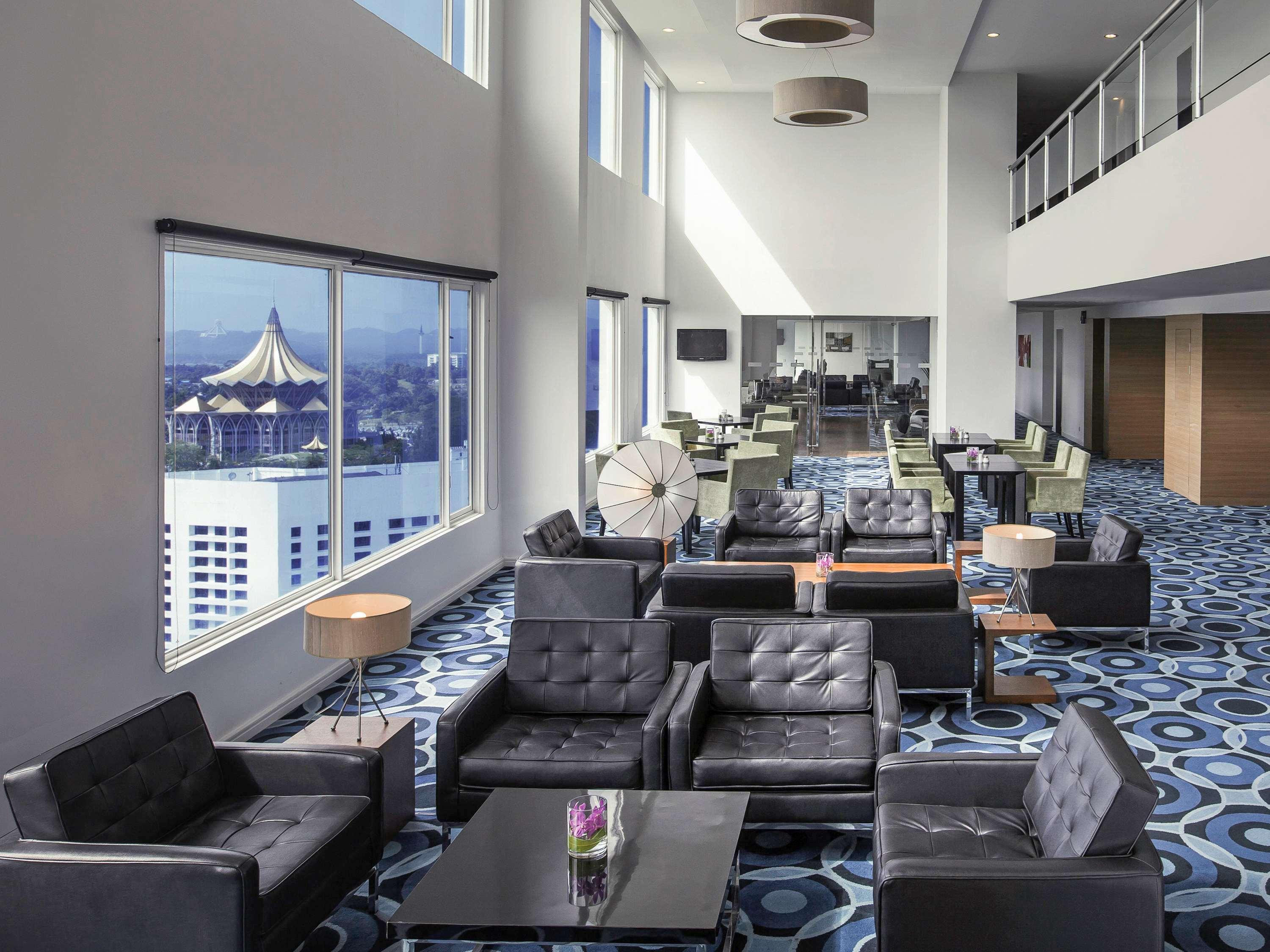 Hotel Pullman Kuching Extérieur photo Club Lounge at the Westin Palace, Madrid
