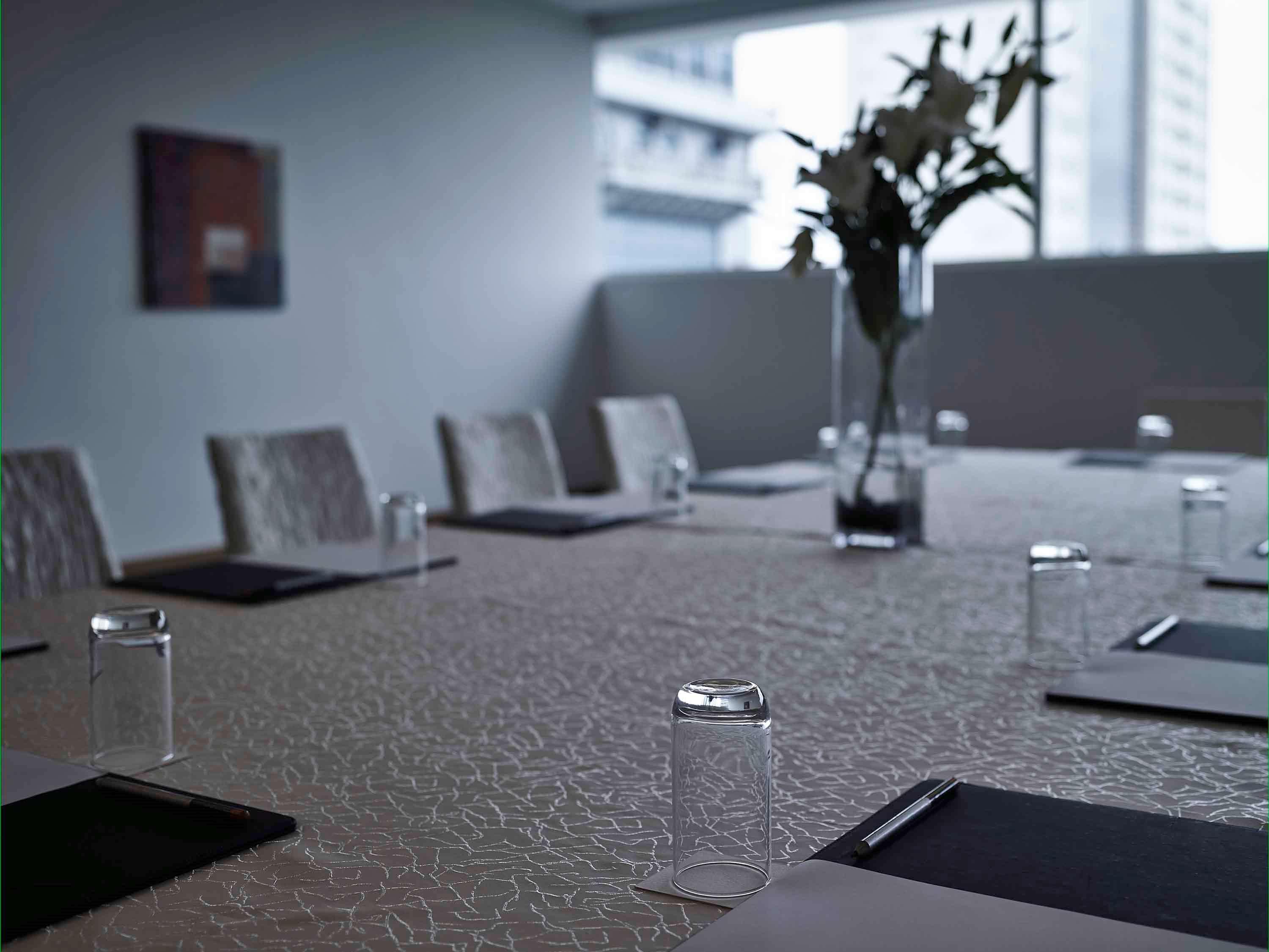Hotel Pullman Kuching Extérieur photo A meeting room at the headquarters of the European Anti-fraud Bureau