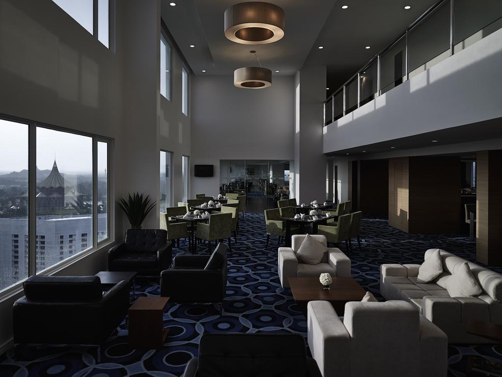Hotel Pullman Kuching Extérieur photo The lounge at the airport